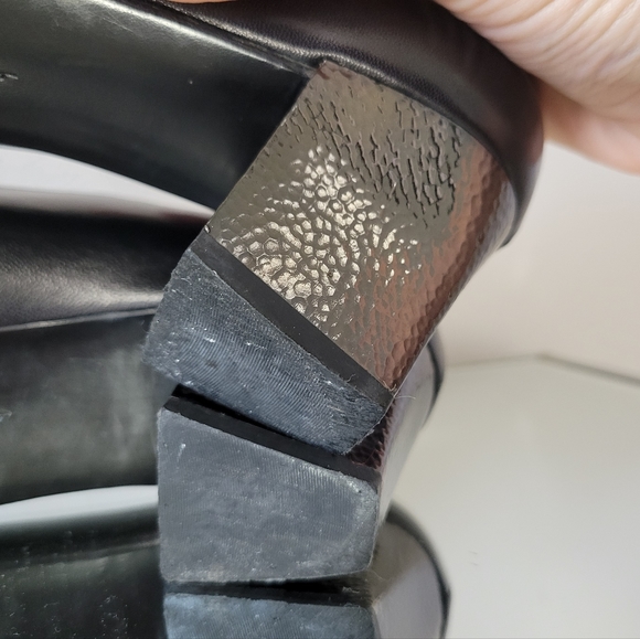 Salvatore Ferragamo Vintage Classic Square Toe Black Leather Block Heel US 7.5 - Picture 9 of 11